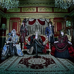 Versailles_ArtistPhoto_201702.jpg